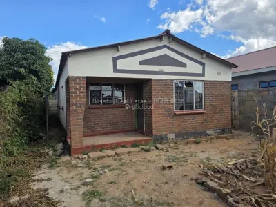 Chitungwiza Unit L House For Sale