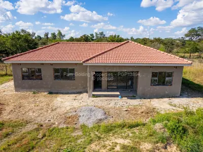1,4ha Of Land With A Four Bedroomed House