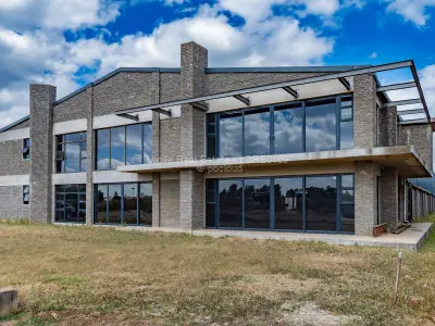 Exceptional Warehousing Opportunity