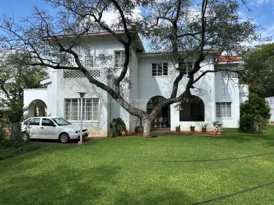 Timeless Family Home With Pool And Cottage.