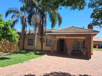 6 Bedroom House for Sale in Mainway Meadows, Harare Propertybook