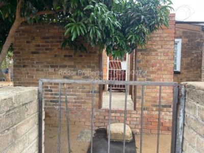 2 Bedroom House for Sale in Entumbane, Bulawayo Propertybook
