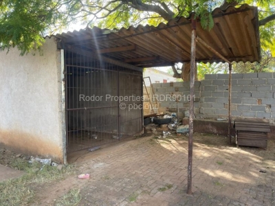 3 Bedroom House for Sale in Montrose Byo, Bulawayo Propertybook