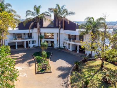 7 Bedroom House for Sale in Borrowdale Brooke, Harare Propertybook