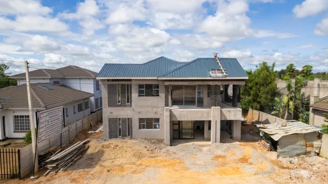 Townhouse/Complex/Cluster for Sale