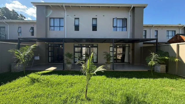 Townhouse/Complex/Cluster for Sale