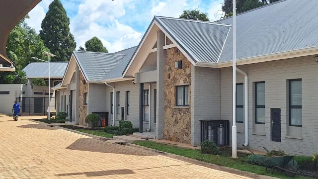 Townhouse/Complex/Cluster to Rent