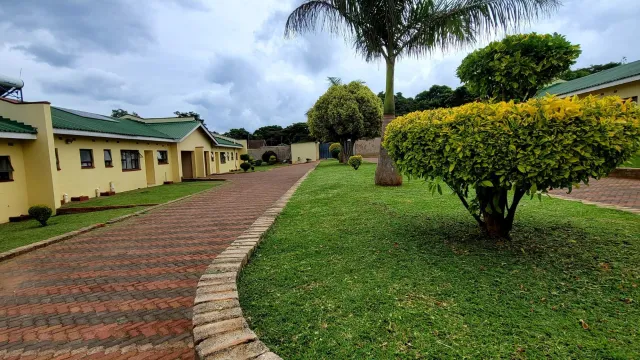 Townhouse/Complex/Cluster to Rent
