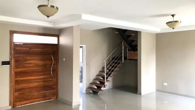 Townhouse/Complex/Cluster to Rent