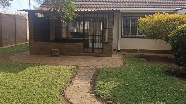 2 Bedroom Cottage/Garden Flat to Rent in Mount Pleasant