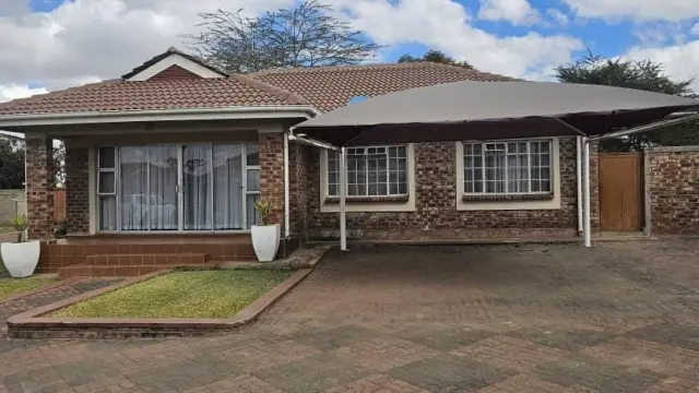 Townhouse/Complex/Cluster for Sale
