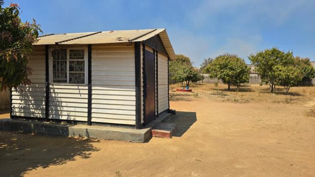 Stand for Sale in Norton