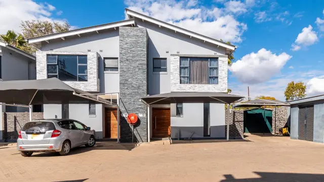 Townhouse/Complex/Cluster to Rent