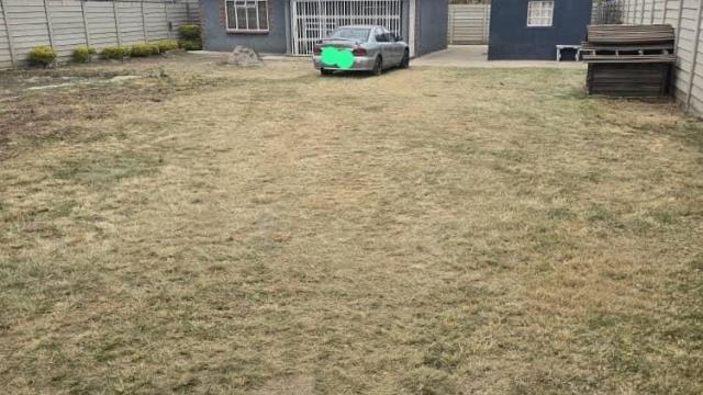Stand for Sale in Westlea Hre
