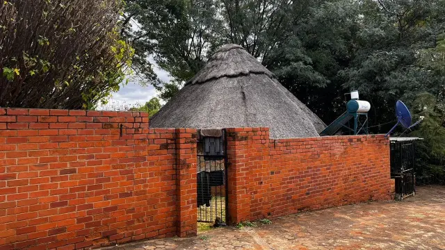 2 Bedroom House to Rent in Greystone Park