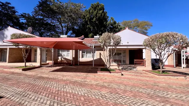 Flat/Apartment to Rent in Avondale West