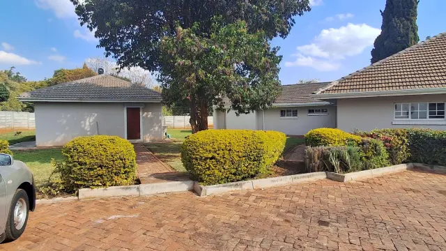 Townhouse/Complex/Cluster to Rent