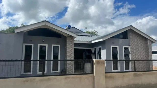 Stand for Sale