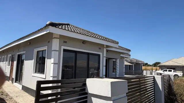 Townhouse/Cluster for Sale in Hatfield