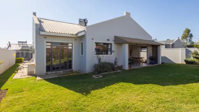 Townhouse/Complex/Cluster for Sale