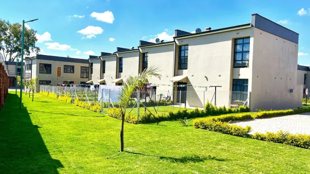 Townhouse/Complex/Cluster to Rent