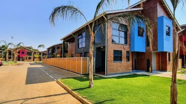 Townhouse/Complex/Cluster to Rent