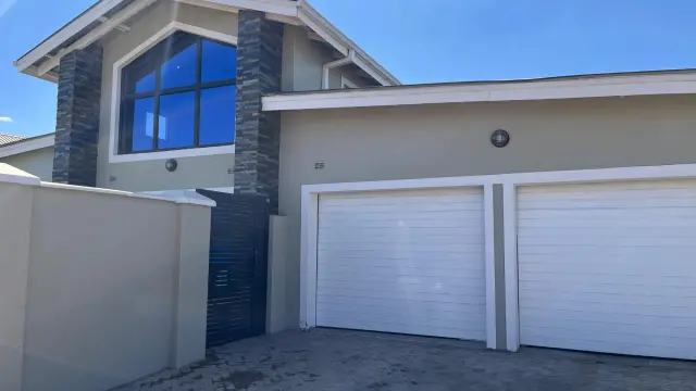 Townhouse/Complex/Cluster to Rent