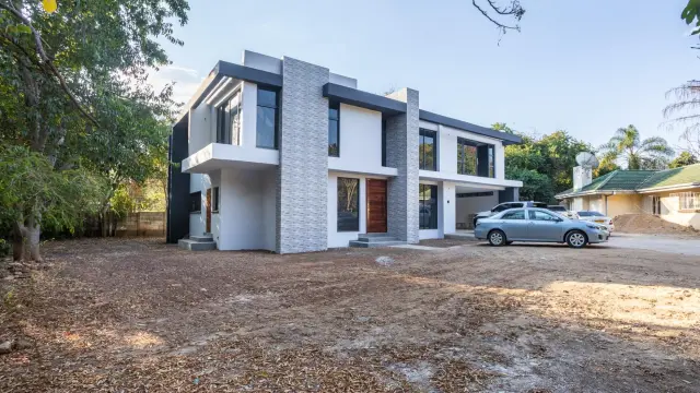 Townhouse/Complex/Cluster for Sale