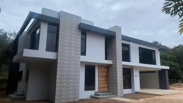Townhouse/Complex/Cluster for Sale
