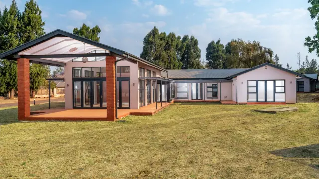 Townhouse/Complex/Cluster for Sale