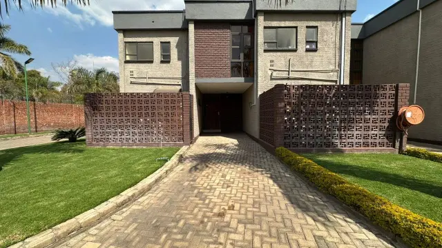 Townhouse/Complex/Cluster to Rent