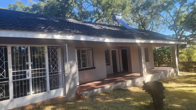 2 Bedroom Cottage/Garden Flat to Rent in Glen Lorne