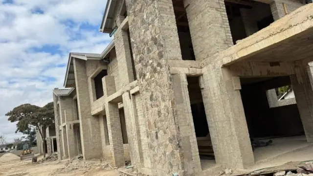 Townhouse/Complex/Cluster for Sale