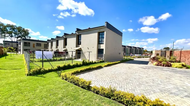 Townhouse/Complex/Cluster to Rent