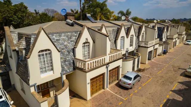 Townhouse/Complex/Cluster for Sale