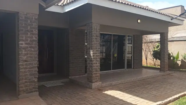 3 Bedroom House to Rent in Bloomingdale