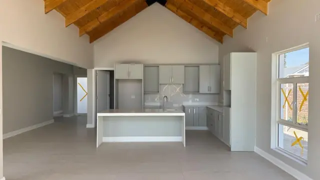 Townhouse/Complex/Cluster to Rent in Mount Pleasant