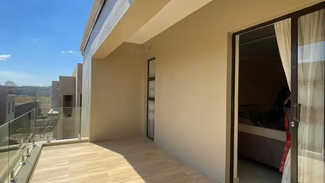 Townhouse/Complex/Cluster to Rent