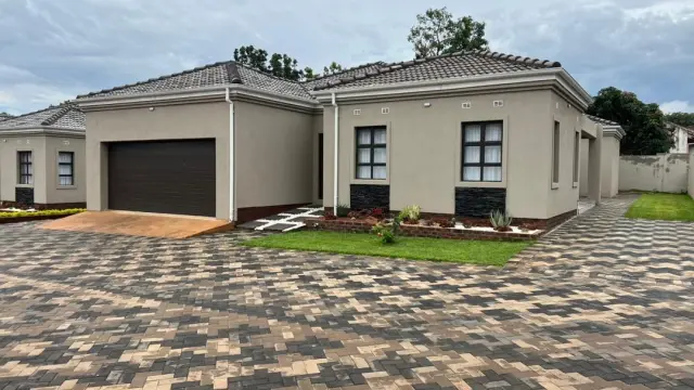 Townhouse/Cluster for Sale