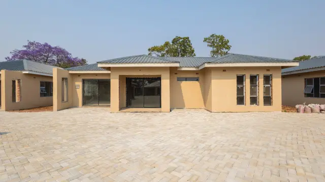 Cottage/Garden Flat for Sale