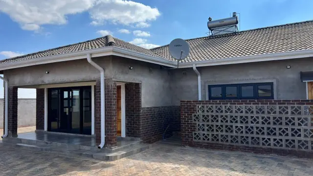 Townhouse/Complex/Cluster to Rent