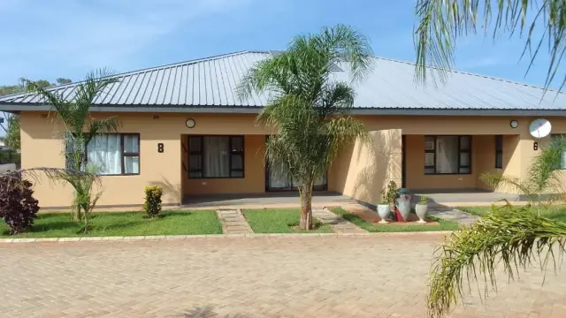 Townhouse/Complex/Cluster to Rent
