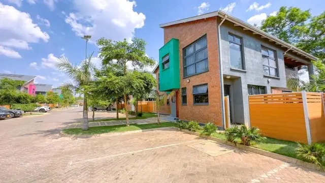 Townhouse/Complex/Cluster to Rent