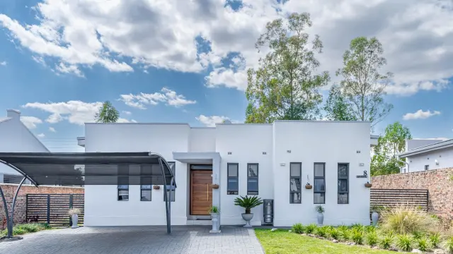 Townhouse/Complex/Cluster for Sale