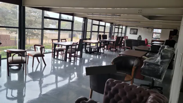 Commercial Property to Rent in Mandara