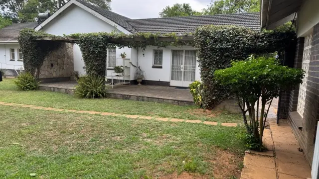3 Bedroom House to Rent in Alexandra Park