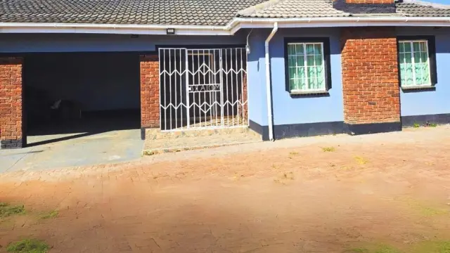 5 Bedroom House to Rent in Chadcombe