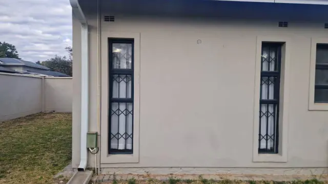 Townhouse/Complex/Cluster to Rent in Greendale North