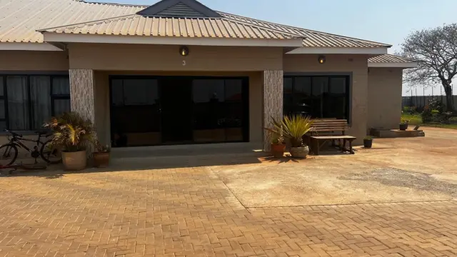 Townhouse/Complex/Cluster to Rent in Hogerty Hill