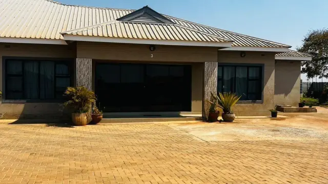 Townhouse/Complex/Cluster to Rent